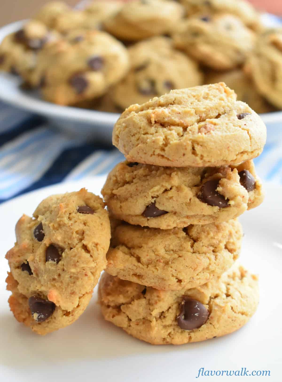 Healthier Chocolate Chip Cookies with Quinoa and Almond Butter - Flavor ...